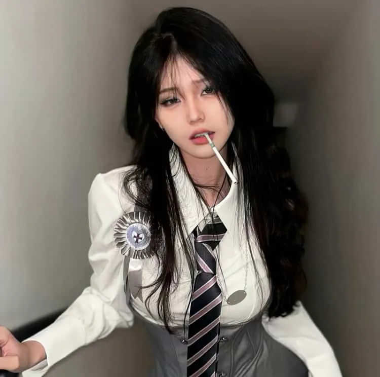 【奇幻纯爱】《哈尔的移动城堡》宫崎骏极致浪漫：在战火中相爱的魔法师与少女，逃避与守护的童话