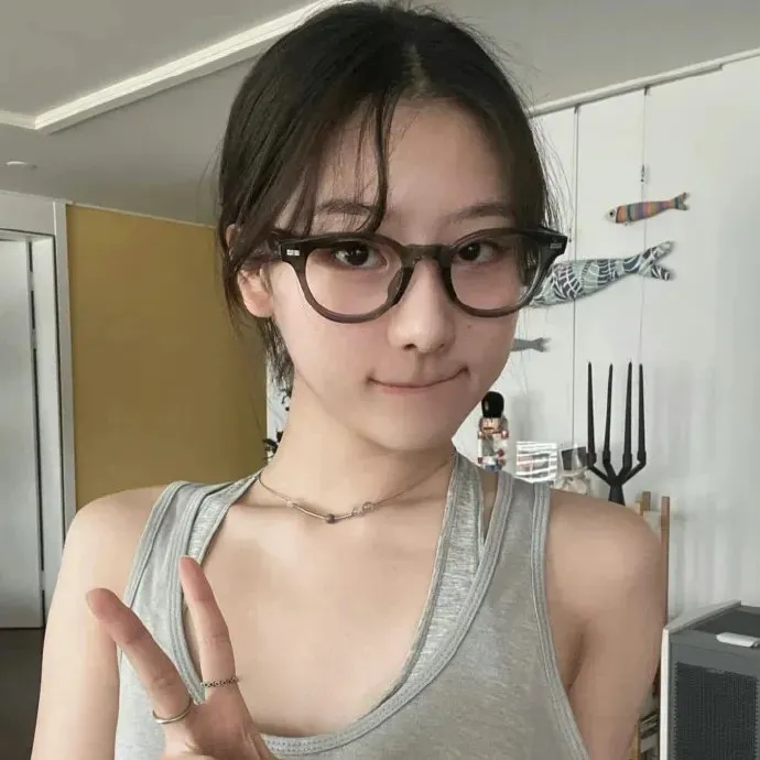 青春喜剧经典《阳光姐妹淘》未删减版：七个女孩的跨时代友谊，又哭又笑重温青春