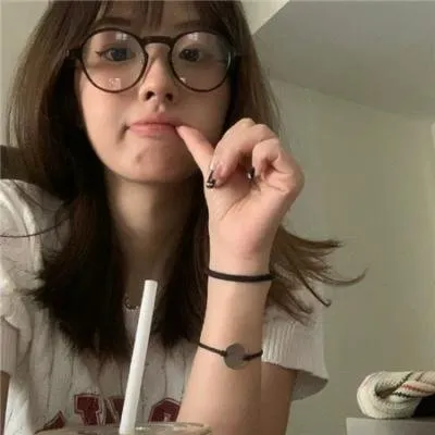 【社会边缘纪实】《小偷家族》戛纳金棕榈大奖：没有血缘的一家人，却有着最深的羁绊与无法言说的秘密